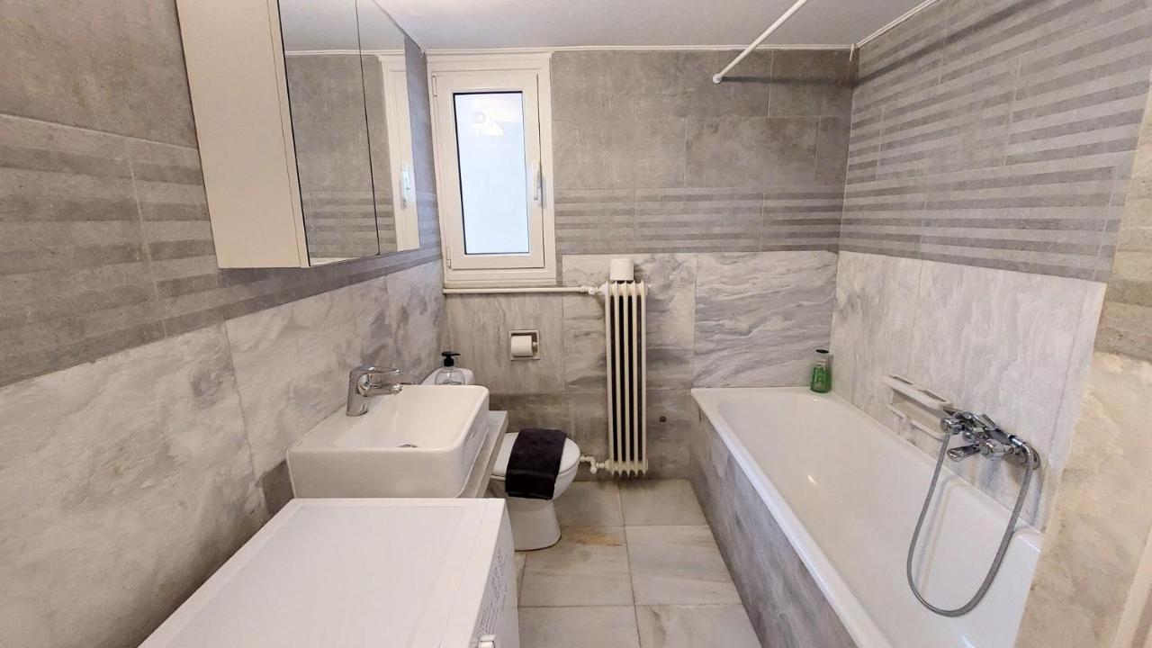 אתונה Grand Apartment In Parliament Square מראה חיצוני תמונה