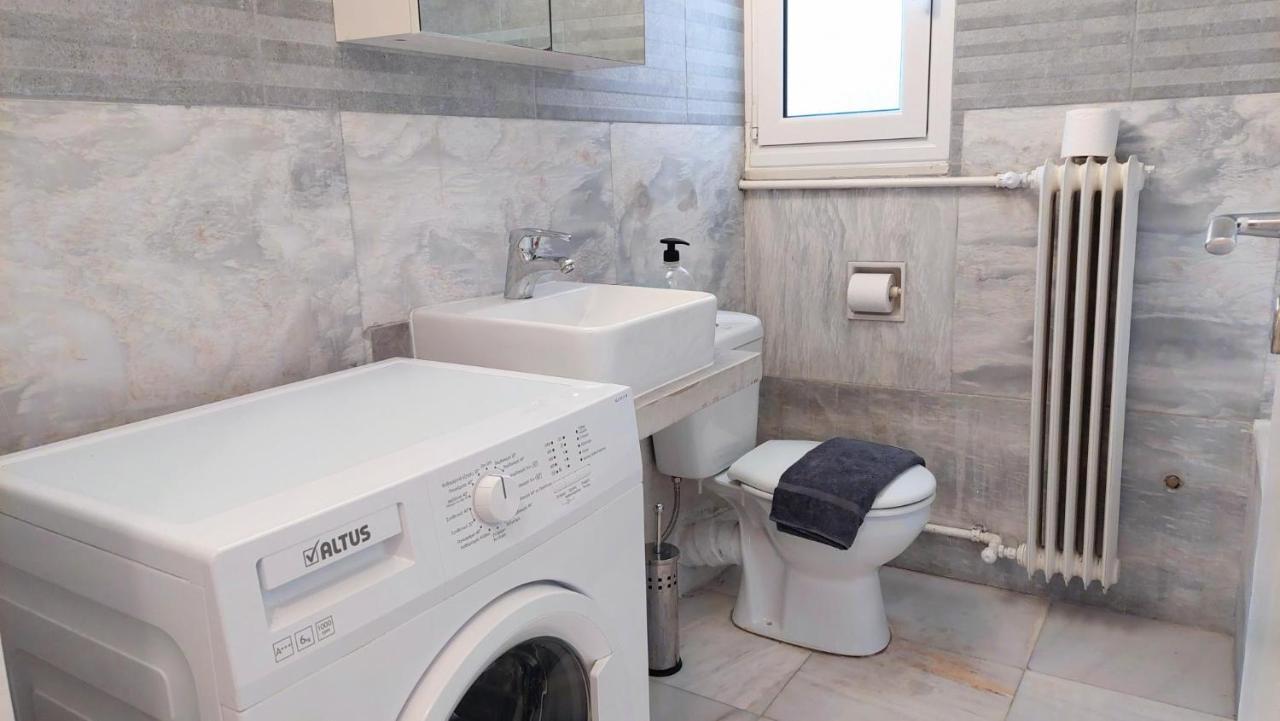 אתונה Grand Apartment In Parliament Square מראה חיצוני תמונה