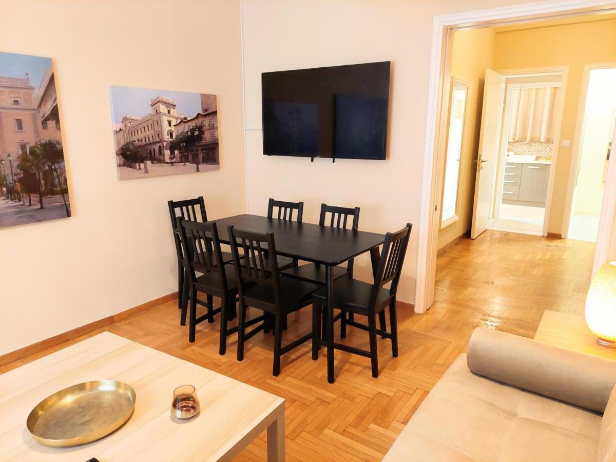 אתונה Grand Apartment In Parliament Square מראה חיצוני תמונה