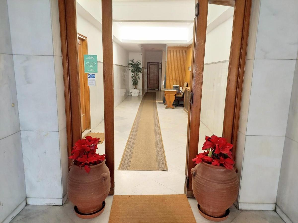 אתונה Grand Apartment In Parliament Square מראה חיצוני תמונה