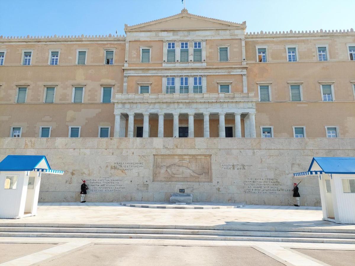 אתונה Grand Apartment In Parliament Square מראה חיצוני תמונה